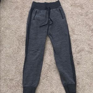 LULULEMON JOGGERS